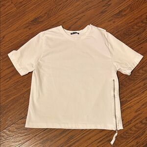 Zara white Short Sleeve Top with zipper and shoulder strap. Large